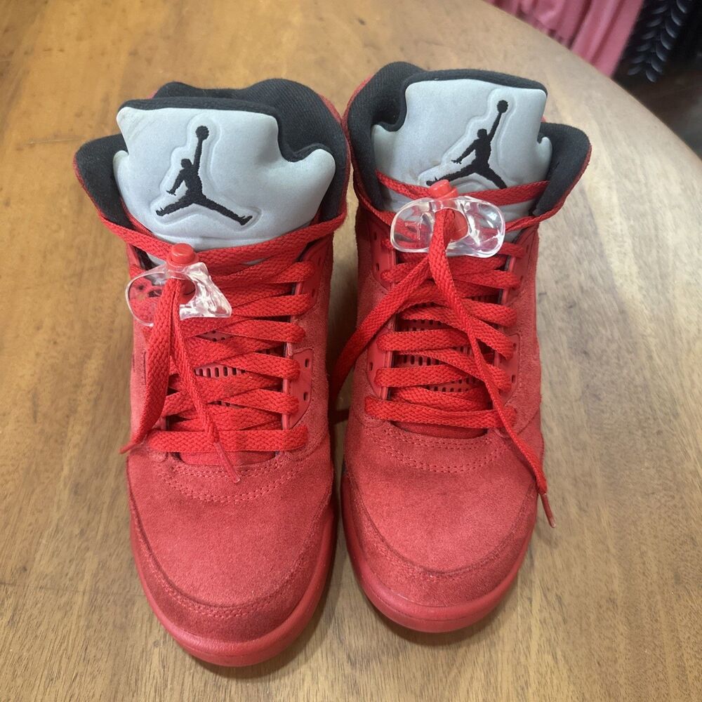 Jordan 5 Retro Mid Red Suede Size 6.5 Y(GS) 440888 602 Raging Bull